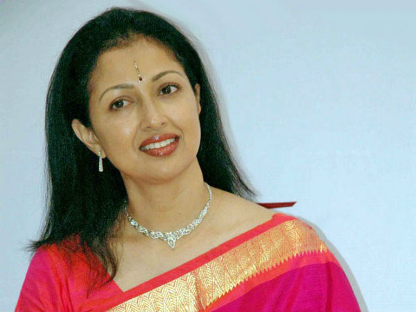 రాజకీయాల్లోకా, రావాలని లేదు...