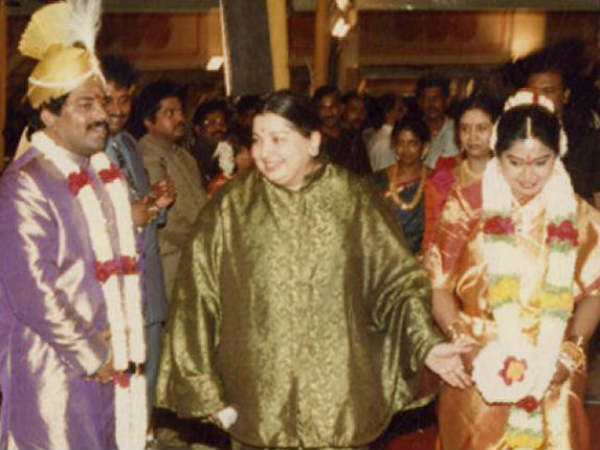 జయతో ఎలా పరిచయం ఏర్పడింది