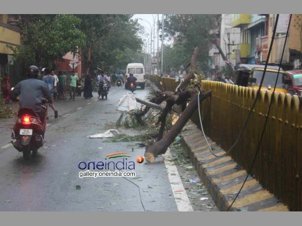 అంధకారంలో చెన్నై 