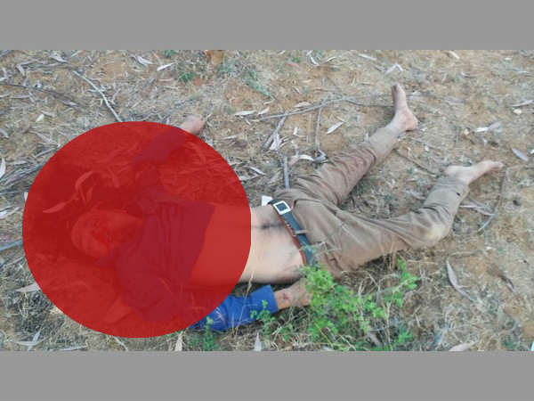  అతివేగంతో అదుపు తప్పిన వాహనం