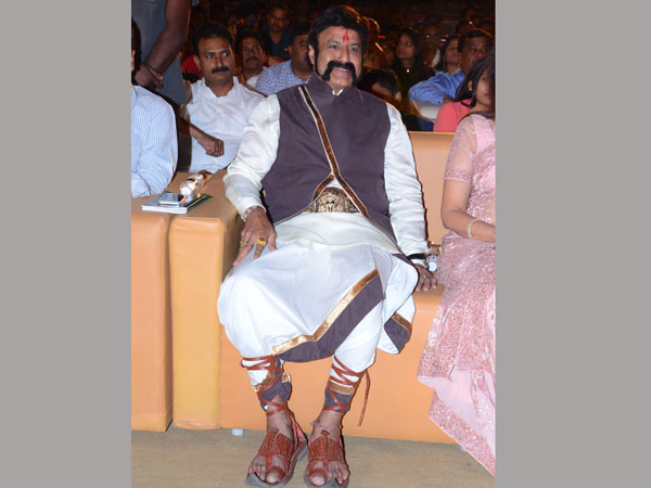 తల్లి పేరు పెట్టుకున్న శాతకర్ణి