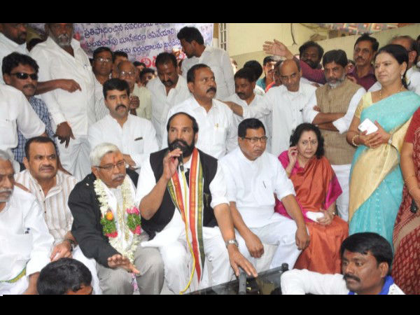 అణచివేత, అప్రజాస్వామికం