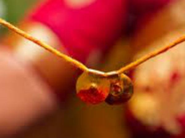 bride teamed mangalsutra instead of groom's sister bride teamed mangalsutra instead of groom's sister