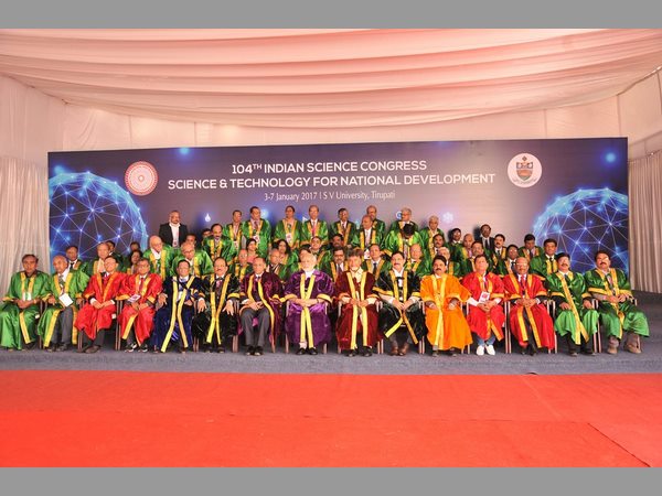 సవాళ్ల ఎదుర్కొంటూ.. సవాళ్ల ఎదుర్కొంటూ..