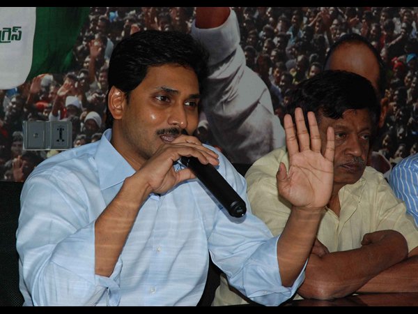 వారిపై అనర్హత వేటు పడాల్సిందే: