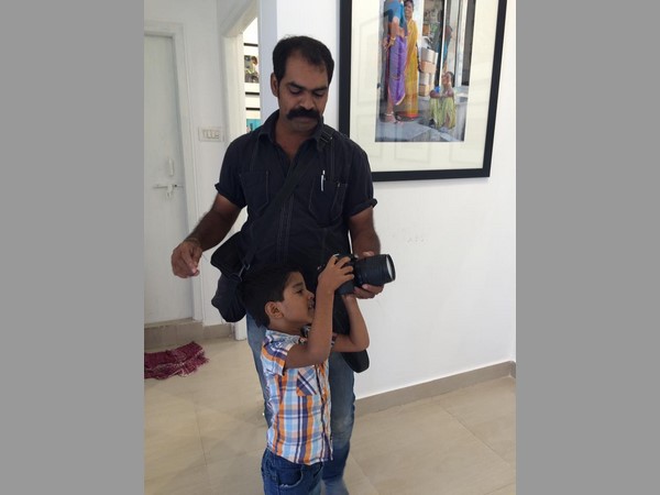 ఎందుకని ఎప్పుడూ బ్లాక్ షర్టులోనే కనిపిస్తారు? బ్లాక్ షర్ట్-బ్రైటర్ సైడ్ ఆఫ్ లైఫ్..