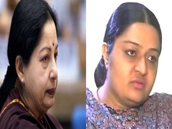 ద్రవిడ పార్టీల్లో రాజకీయ ఉద్దండులు దీపా తట్టుకొంటారా ? ద్రవిడ పార్టీల్లో రాజకీయ ఉద్దండులు దీపా తట్టుకొంటారా ?