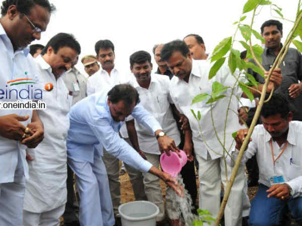ప్రజా దర్బార్ రెండు రకాలు: