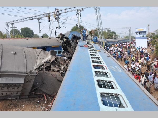కలిసొచ్చిన రవాణా సౌకర్యాలు..