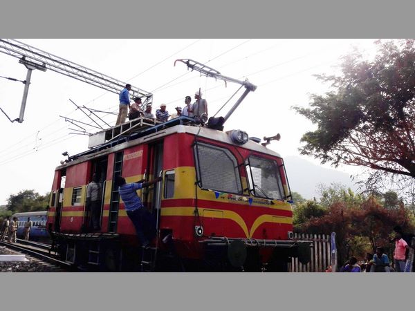 తాత్కాలిక మరమ్మతులు...