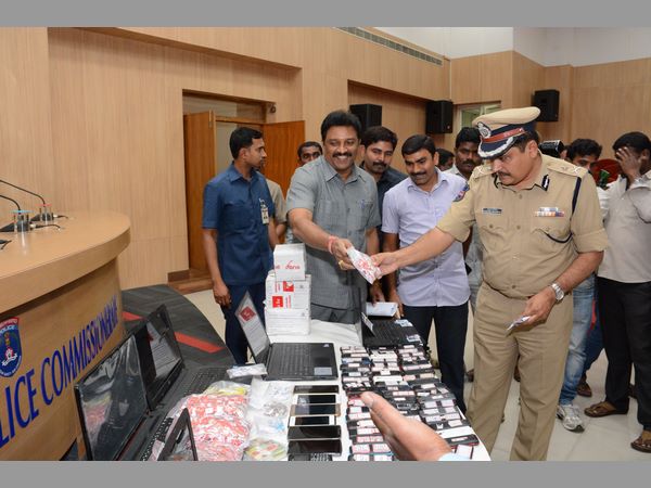 ముఠా సభ్యులు: