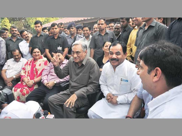 హరీశ్ రావత్ భవితవ్యం ఇలా..