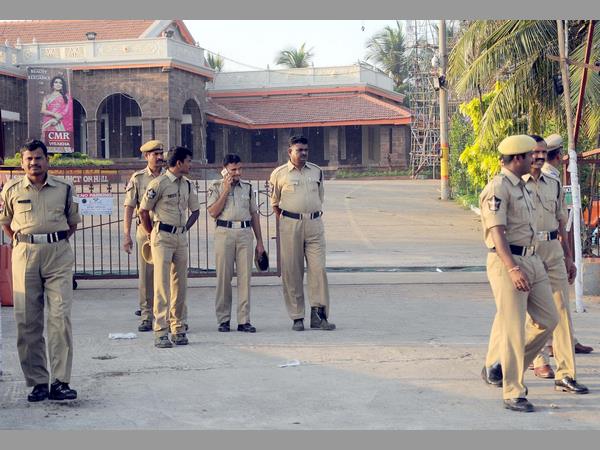 అడ్డుకోవడమే లక్ష్యం