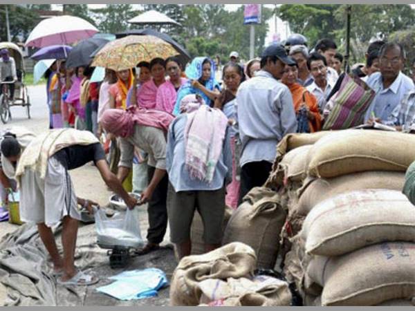 ప్రజల ఇబ్బందులు ఇలా...
