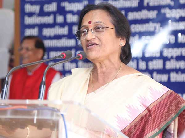 10 స్థానాలూ పార్టీ నేతల బంధువులకే