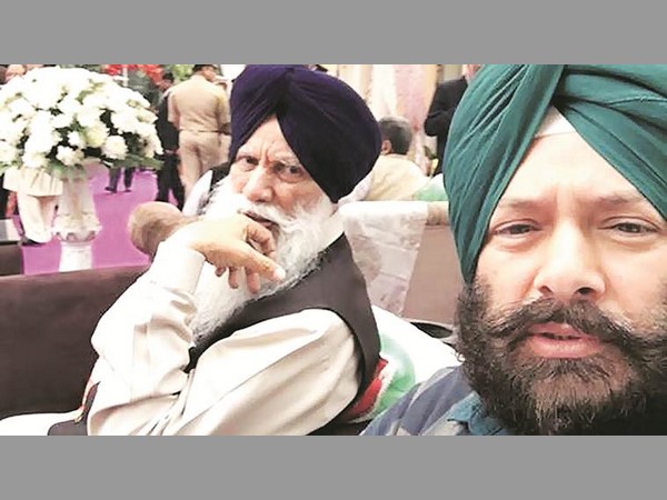 తనయులు ఇలా.. తనయులు ఇలా..