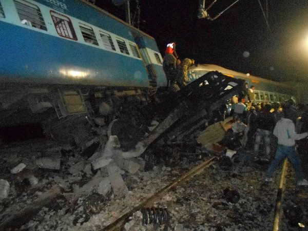 Many dead as Jagdalpur-Bhubaneswar Express derails at AP