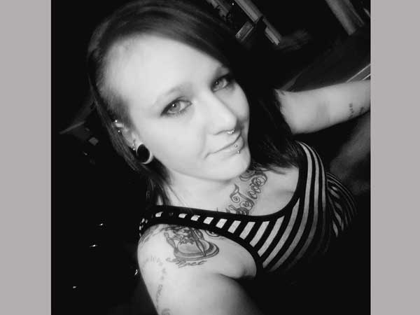 చెవి రంధ్రంలోంచి దూరింది 