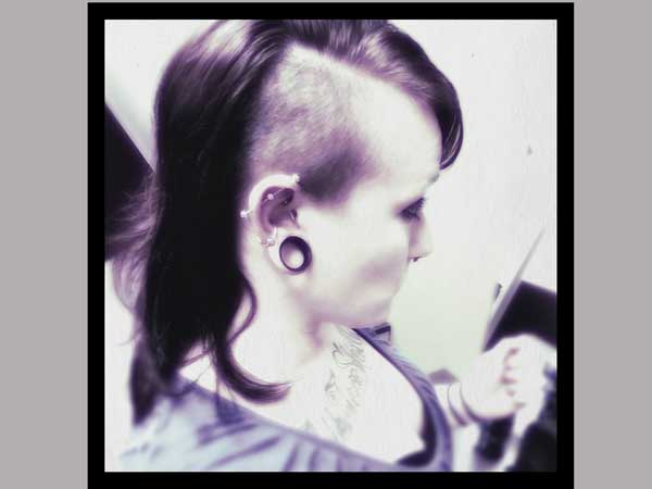 చుక్కలు చూపింది 