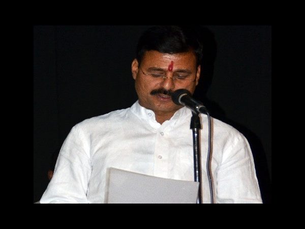 ధనాయికి క్యాబినెట్.. ఖిన్నుడైన ఉపాధ్యాయ