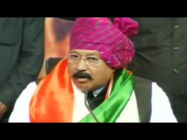 కాంగ్రెస్ పార్టీతో పోలిస్తే బీజేపీకే నష్టం