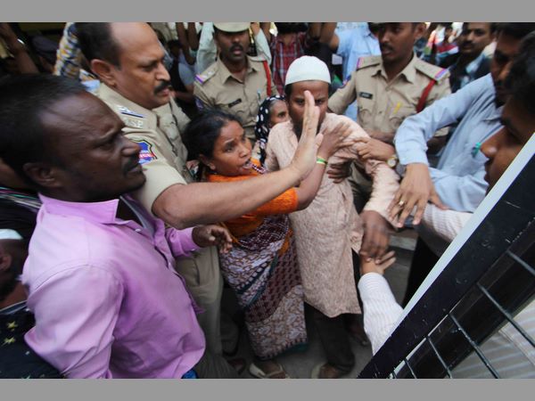 నివేదిక సమర్పణ నివేదిక సమర్పణ