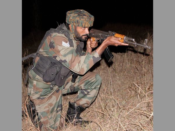 మూడో మేజర్ చాకచక్యంగా... మూడో మేజర్ చాకచక్యంగా...