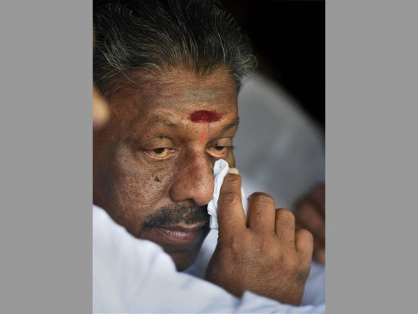 శశికళకు బీజేపీ ఝలక్