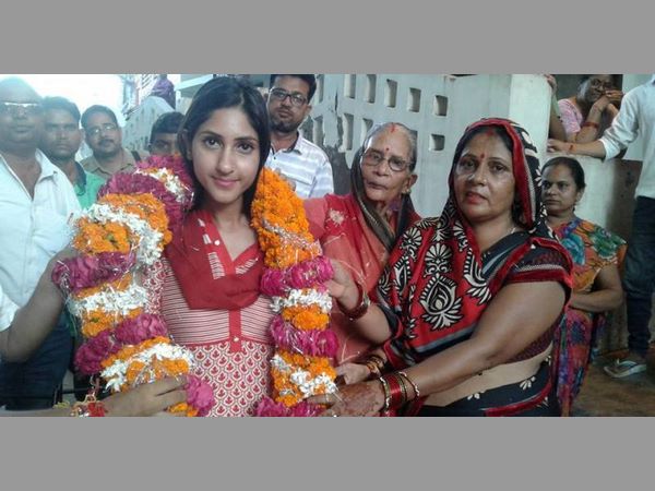 అఖిలేష్ సింగ్ కూతురుకు కాంగ్రెసు టికెట్