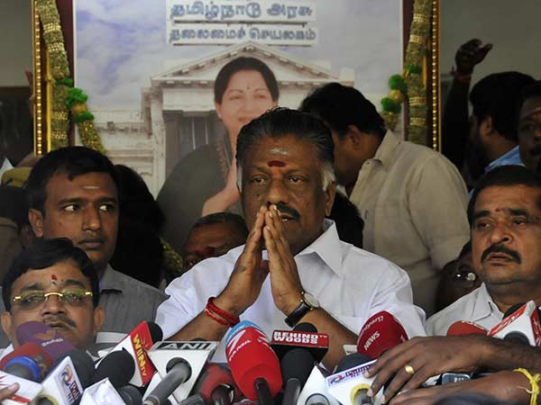 అది పన్నీరు సెల్వం చేసిన ప్రతిపాదనే...