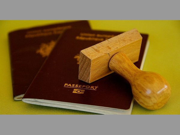 ఇలా ఐటీపై ప్రభావం ఇలా ఐటీపై ప్రభావం