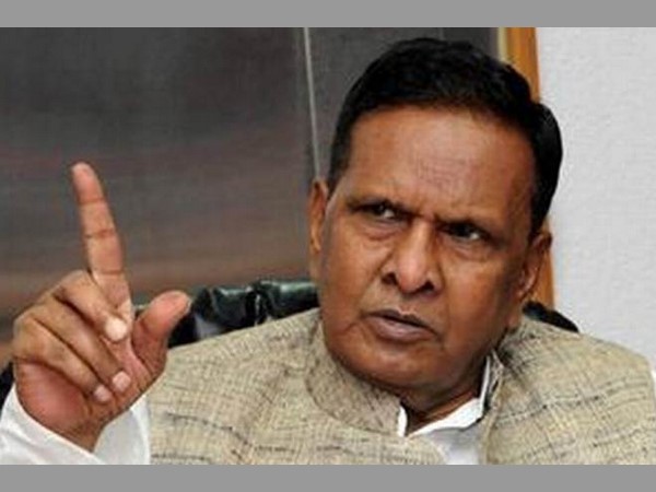 అఖిలేశ్‌పై బేణీ అలక