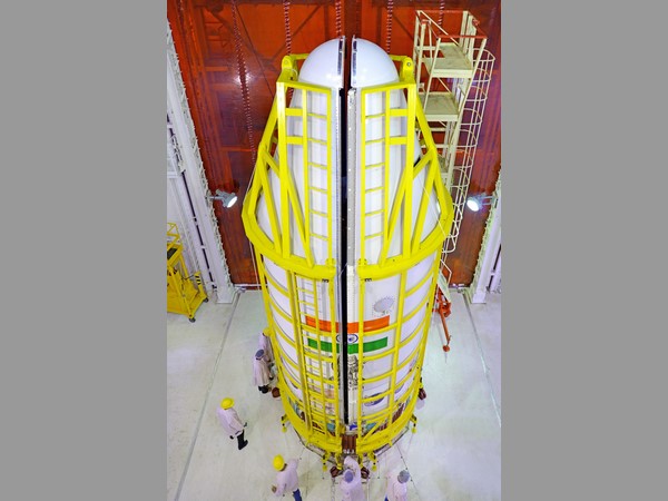 తిరుమలలో శాస్త్రవేత్తల పూజలు 