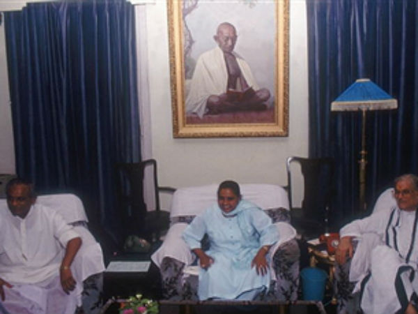 2002లో బీఎస్పీ - బీజేపీ సంకీర్ణం