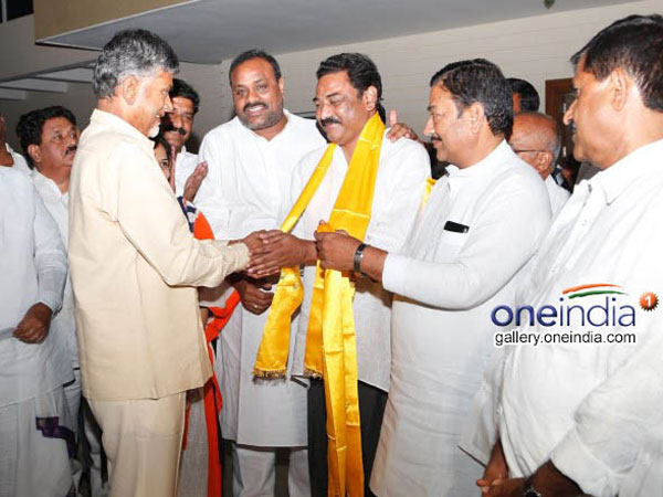 టిడిపి నుండి వైసిపిలోకి