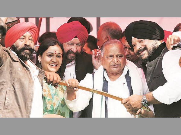 అపర్ణా యాదవ్.. ఇదే తొలిసారి...