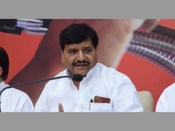 కోడలికి ములాయం ప్రచారం