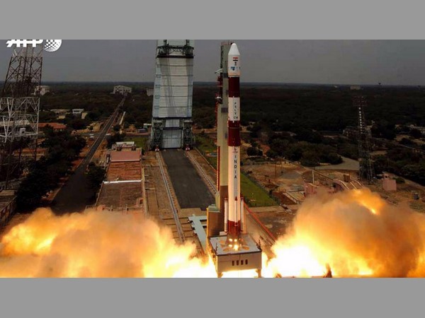 సమాచార ‘ఆపిల్’... సమాచార ‘ఆపిల్’...