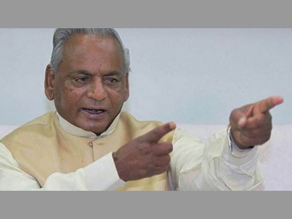 అతి పిన్న వయస్సులోనే సీఎంగా అఖిలేశ్