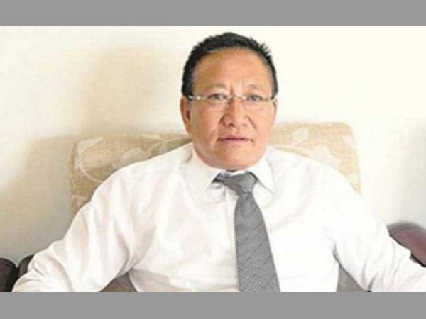 సిఎం జెలియాంగ్ ఇలా.. సిఎం జెలియాంగ్ ఇలా..