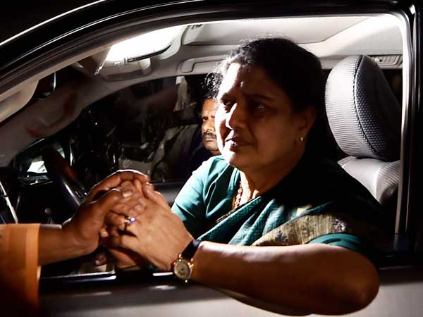 శశికళ భద్రతపై అన్నాడిఎంకె నేతల సందేహాలు