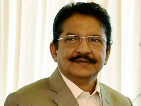 డీఎంకే, పన్నీర్ ఫిర్యాదు