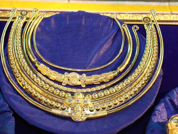 ఇవీ శ్రీవారికి సమర్పించినవి