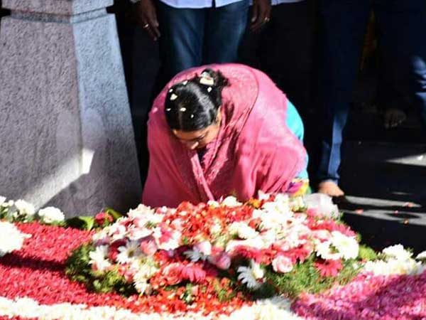 దీపా జయకుమార్ కార్యక్రమం ఇలా..