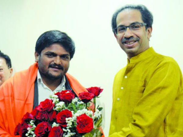 పని చేయని హార్దిక్ పటేల్ కార్డు