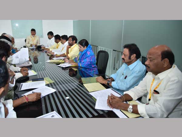 అందరం కలిసే పనిచేస్తాం...