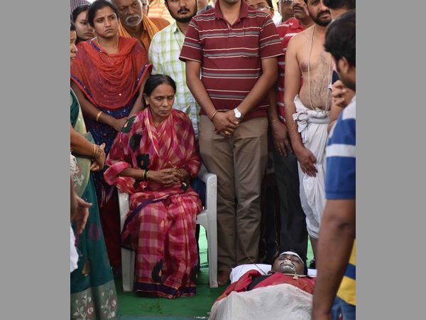 తిరిగి వచ్చేయమంటే ఇబ్బంది లేదన్న శ్రీనివాస్