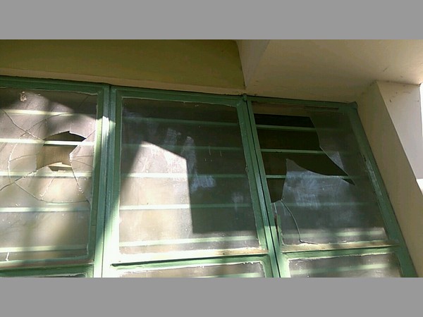 stalin and dmk mlas keeping hunger strike at marina