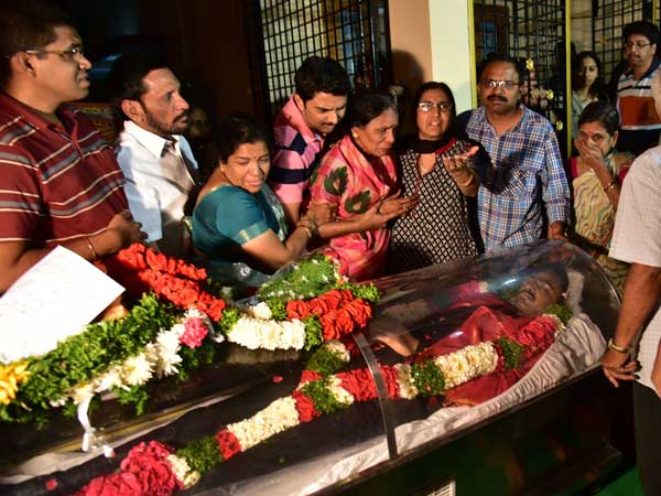 ఇమ్మిగ్రేషన్ చట్టాల గురించి ఆందోళన