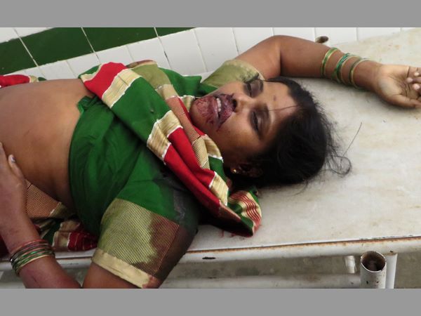 ఓ హోంగార్డు చూడడం ద్వారా ఓ హోంగార్డు చూడడం ద్వారా